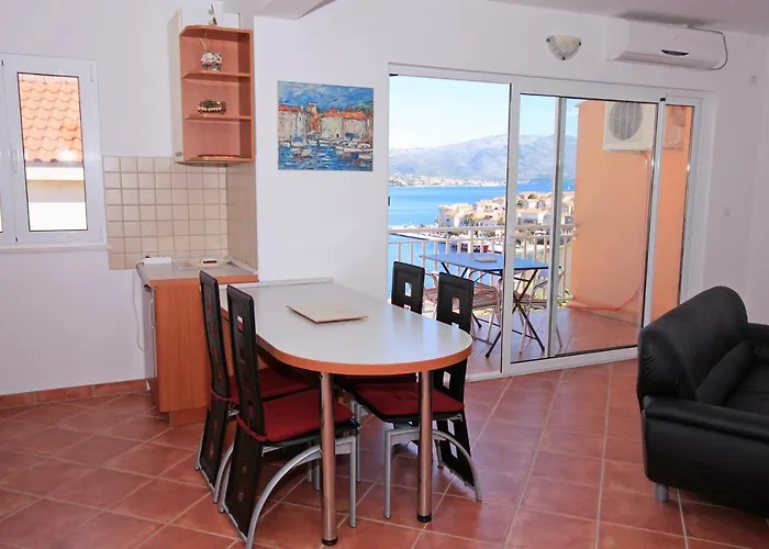 By The Sea - 9154 Apartman *