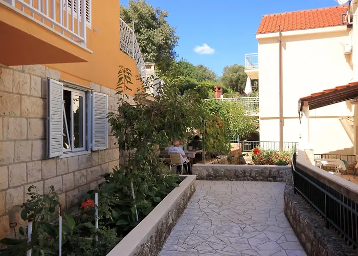 By The Sea - 9154 Korčula